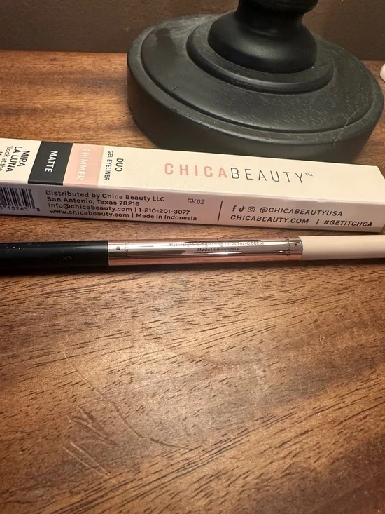 CHICABEAUTY Duo Gel Eyeliner - Shimmer & Matte (black) BNIB - Picture 4 of 7